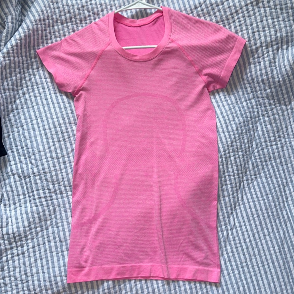 LULULEMON swiftly tech shirt